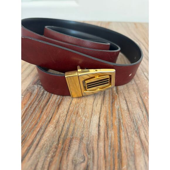 Vintage Reversible Leather Belt Gold-Tone Flip Buckle Made in Italy Size 40/100 - Picture 1 of 6